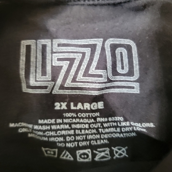 Lizzo 2022 Tour Shirt - Picture 3 of 3